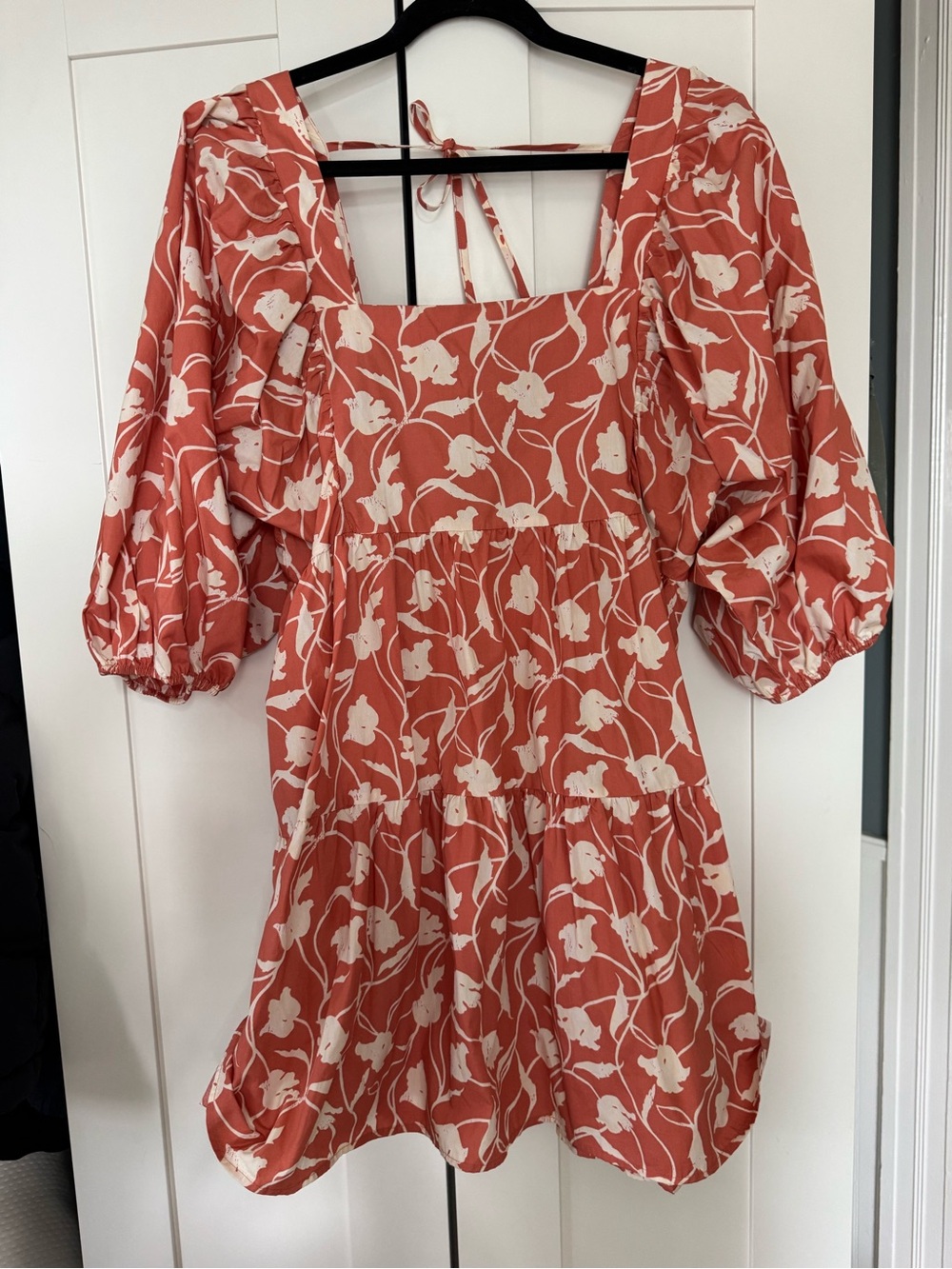 A New Day floral mini dress, balloon sleeves. Lg. NWT